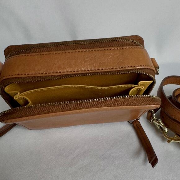 FOSSIL Sydney Organizer Brown Mini Cow Hide Leather Crossbody Belt Bag Purse - Picture 4 of 7